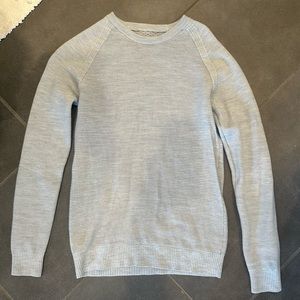 Lululemon sweater size 6